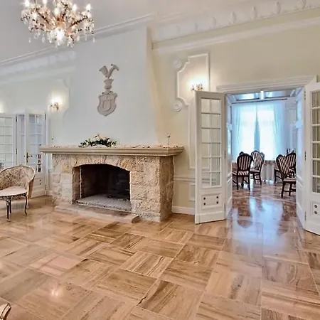Pałac Ośrodek wypoczynkowy